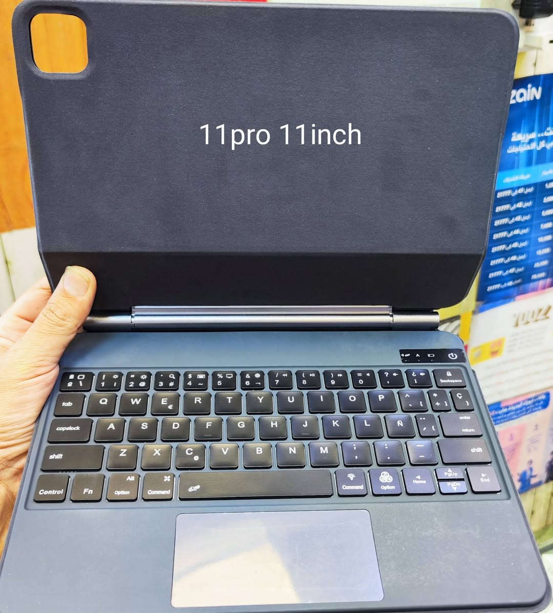 ماجك كيبورد ايباد ابل 

11inch سعر 40 الف 

13inch سعر 50 الف

للتواصل ***********

توصيل كل العراق 5 الاف
