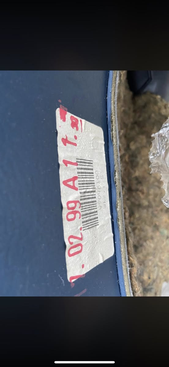 ص غرفه ام عيون موديل 97 
سعر ٤٠٠ الف قفل 
مكان اربيل 
***********
