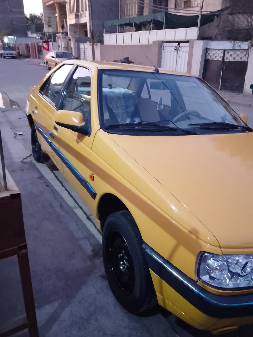 السلام عليكم ..بيجو ج ل اكس موديل ,10 محدثه لميس السياره معمره بالكامل مصبوغه فرن لأن جانت متروكه التفاصيل بالفيديو المكان الدوره الاثورين ***********
