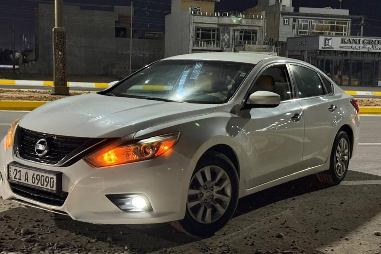 نیسان ئەڵتیما 2017 ڕەنگی سپی 
مواسەفات خلیجی 
173 هەزار کیلۆمەتر ڕۆیشتووە
ڕەقم سلێمانی بەناوی خۆمەوەیە 
تحویل و غەرامە بەشەرت 
سەنەوی و هەزە نوێیە 
هیچ مەسرەفێکی تێدانیە 
سەیارەکە بێ بۆیاخ 
تەنها دوو پەنجە سارد لای ڕەقمی دواوەی 

سـعـر : لە کۆمێنت داوابکە ڕاستەوخۆ بۆت دێت 📥 

گێر و مەکیەنەی بەشەرت 
هیچ کێشەیەکی تێدا نییە 

ژمارەی خاوەنەکەی 
***********
