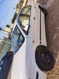 سمند • ٢٠١١ • خدوش خفيفة