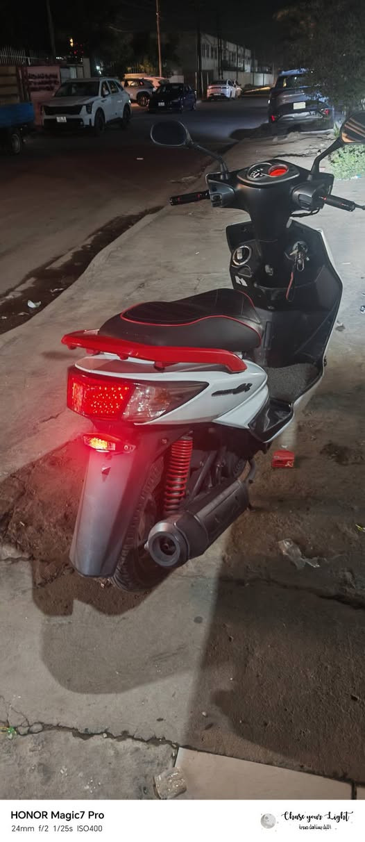 سلام عليكم متاح سكنس فحل ياباني قبق نفخ نوزل خطين دراجه جديده الله شاهد تجي وشوف بعينك نكره سلف مكفوله من كلشي اي نقص مابيها  برغي ممفتوح بيها السعر مليون 200 مكاني بغداد حي جهاد الرقم ***********
