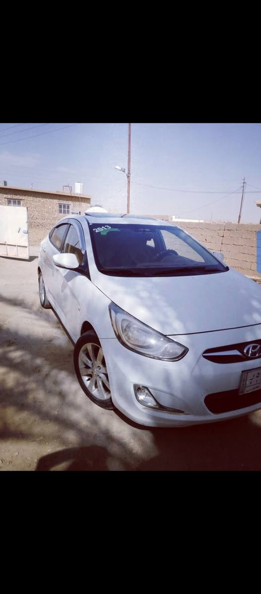 السلام عليكم هونداي اكسنت للبيع موديل ٢٠١٢ فول مواصفات بلو رقم انبار باسمي محرك ١٦٠٠  خليجي قطرتين مكفوله من الضربه والتبديل حتى الدعاميات مكفول مواصفاتها تنته شاشه خمسه ويل كب تحكمات ستيرن تدفئه تبريد فول الاستفسار مراسله ع خاص او ع رقم *********** مكان السياره الانبار حديثه
