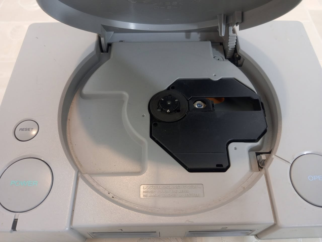 بلي 1 شغال بس عدسة واكفة
السعر 10 الاف 
يتوفر توصيل


**إذا كنت صاحب هذا الإعلان وتريد حذفه لأي سبب، رجاءا أرسل رسالة إلى الدعم الفني**