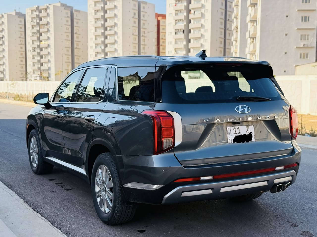 السلام عليكم للبيع هونداي بلسايد  2023 لون رصاصي  رقم بغداد أمريكي مكينة 6 سلندر
حادث السيارة كما موضح بالصور وبيها سونار فحص  بدون ايرباك  (بيها صبغ قبق جنطه) ليبل واحد 
مواصفات السيارة فول بصمة  كشنات جلد كهرباء تدفئة تبريد 7
راكب 3 قطع تبريد مري شفط ترحيب باليدات مال بوب كامرة خلفيا رادار امامي وخلفي توقف ذاتي تحديد مسار حساسات امامية خلفي مانع انزلاق سايد بريك بصمة مانع انحدار سيارة فول مواصفات
(ماشيه 20 الف فقط)
مكان السيارة بغداد البلديات 
السعر (263) وبيها مجال
رقم الهاتف***********
