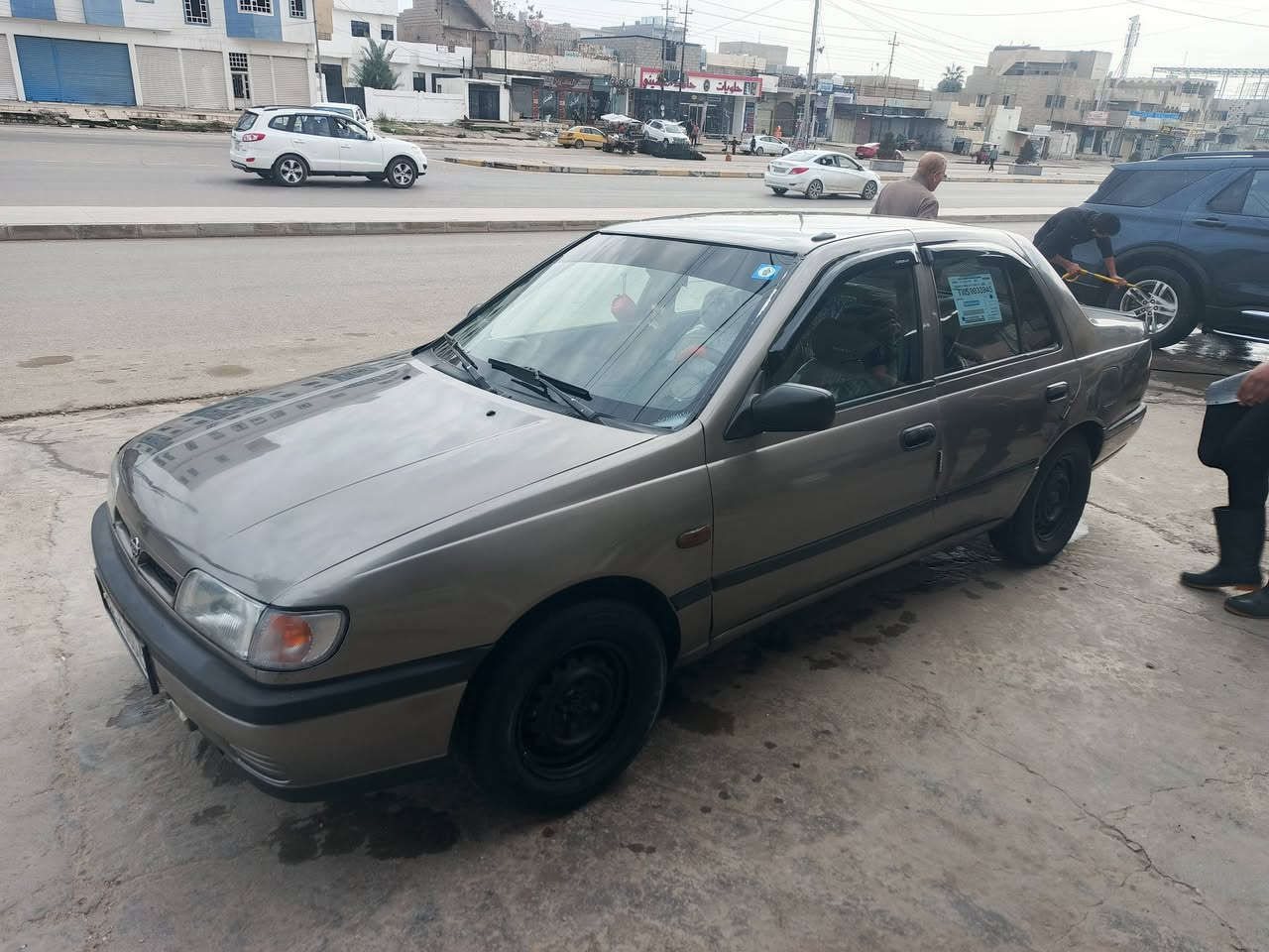 سلام عليكم نيسان صني محرك 16 كير ومحرك شرط طخم تايه جواها قفل مركزي تشغيل عن بعد رقم  وسنويه جدد سياره باسمي 
سعر 48 وبيها مجال بصيط 
***********
