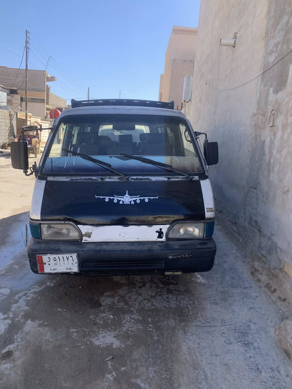 السلام عليكم كيا بستا ٩٤  مكينه وكير واكسن مكفولات قبل شهر  شواصي نظيفه  سنويه ٢/٢٤ تنتهي صاحبه يريد تحويل 
مصفره هيه وغرامه مشتغليه جديد حجل جديد تايرات جدد   
بس صدره تعبانه فقط بقيه مكفوله  مكاني ابو غريب الحصوه سعره (٣٠)  للاستفسار ***********/***********
