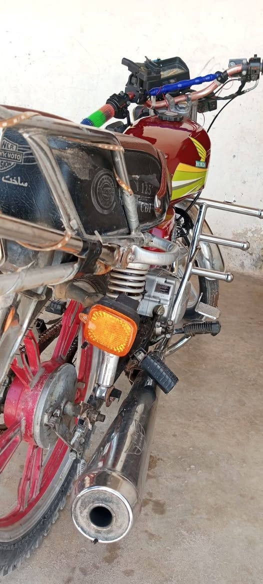 موطور سافان موديل 2020
كهربائية كامله 
موطور كامل 
سعر 225قفل قفل 
اخوي لا تعنه جوه 225
الرقم ***********

