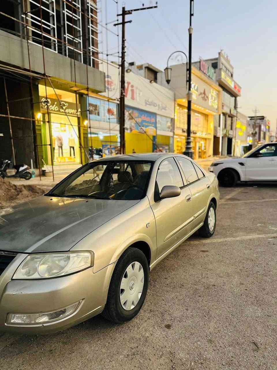نيسان سني كوري 2008 
سيارة كلشي مابي فقط شوي بارد بباب سكن و كير ومحرك بشرط
سيارة تحويل غرامه بشرط بس سنوي منتهي 3شهر
سعر 78$ مكان سيارة كركوك
***********
