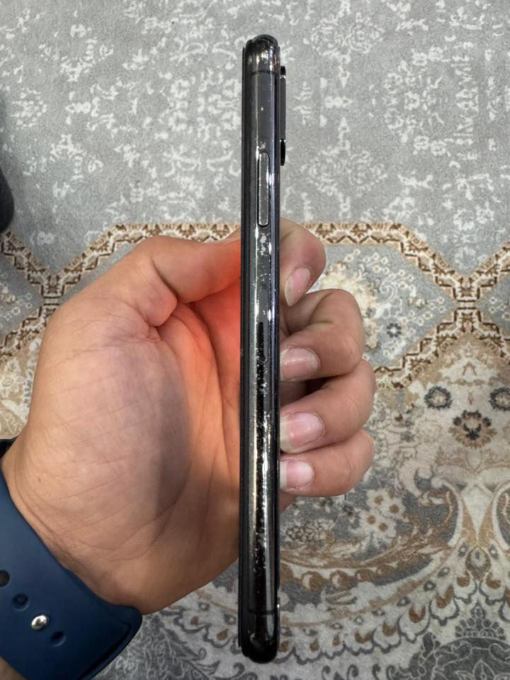 ايفون اكس اس الصغير
ذاكرة 64 
بطارية 79 
مبدل شاشة
١٢٥ الف وبي مجال بسيط
***********
