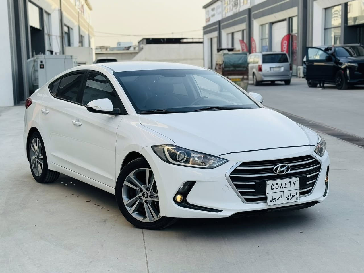 السلام عليكم البيع افانتي 2017 محرك وكير بشرط طخم كلو بشرط. ضرر فقط جاملخ رش خلفي بدون دواخل.  بجم كبس كابون بانزين سياره بسمي شرط التحويل السعر 130 وبيها مجال بسيط جدا ***********  ***********
