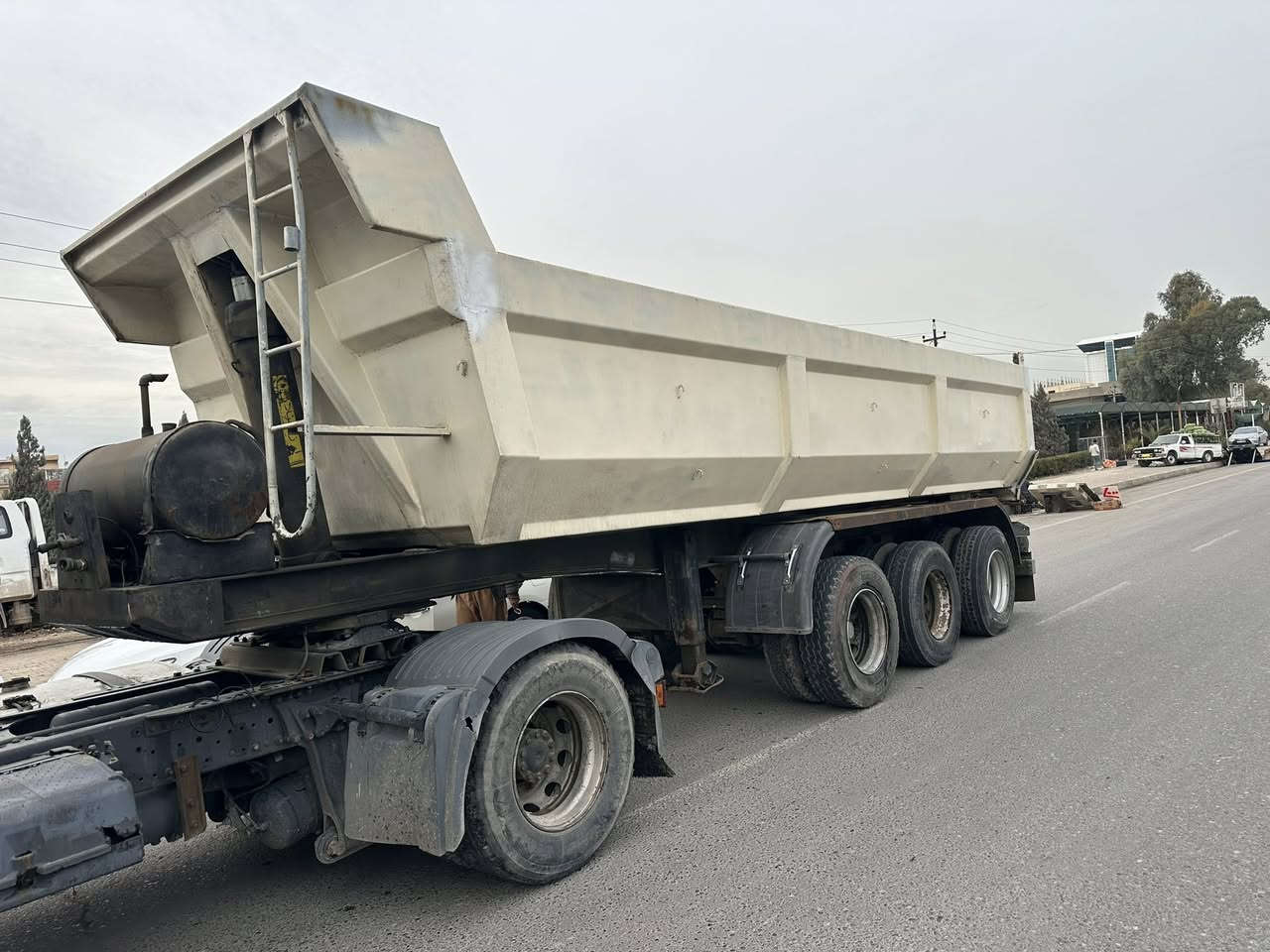 عربانه روعة للبيع مكفول 24 متر العنوان اربيل
تخم تايرات نص عمر دناكير 14 
***********     ***********      ***********
