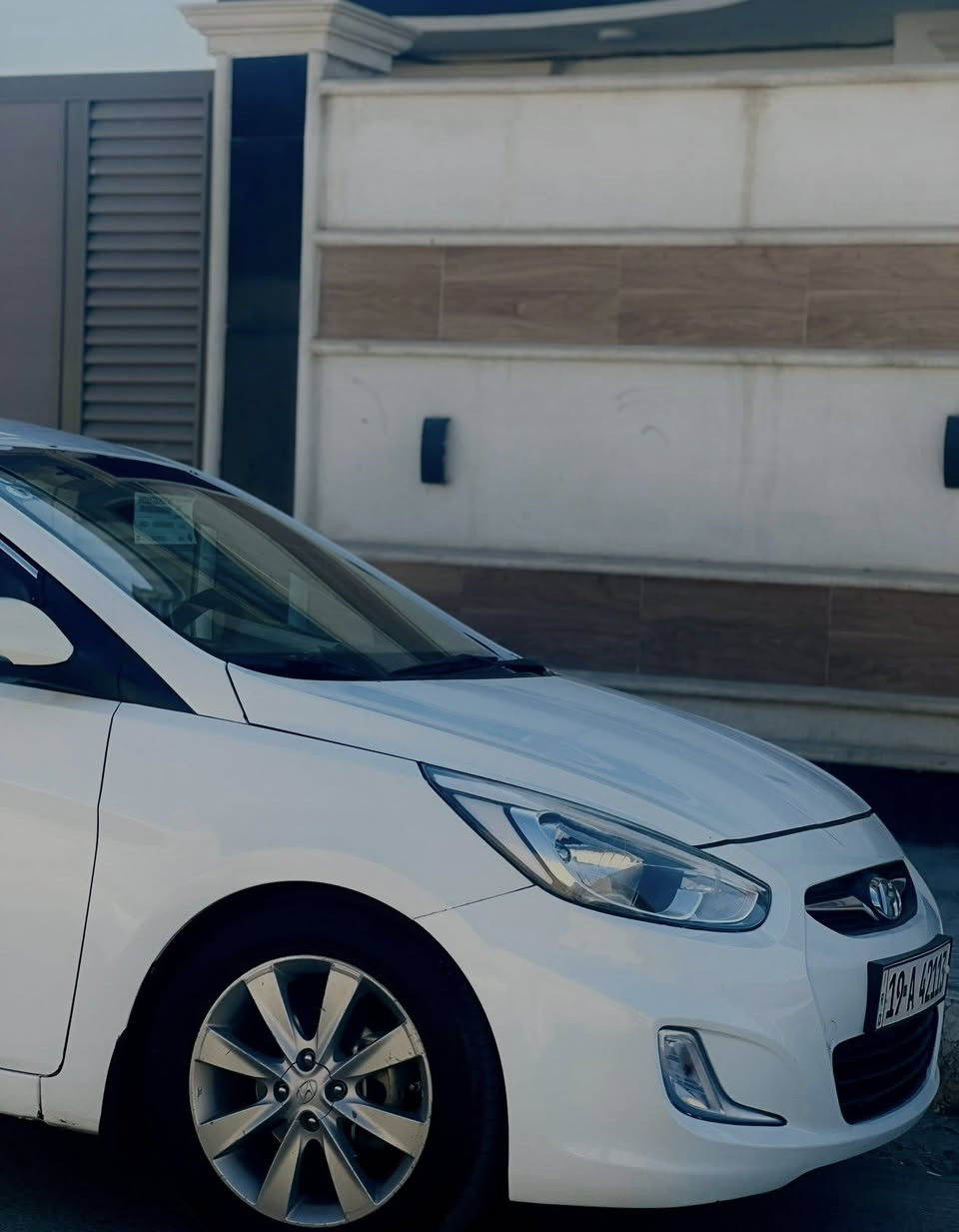 سلام عليكم للبيع اكسنت موديل 14 خليجي فول موصفات سياره جديده ومال بيت بسمي مدور ثاني يوم وين متريد سياره جديده محرك 1600 خير من الله سياره بيه مكانت صبغ السعر 95 وبيه مجال لشراي مكاني بابل مشروع المسيب رقمي ***********
