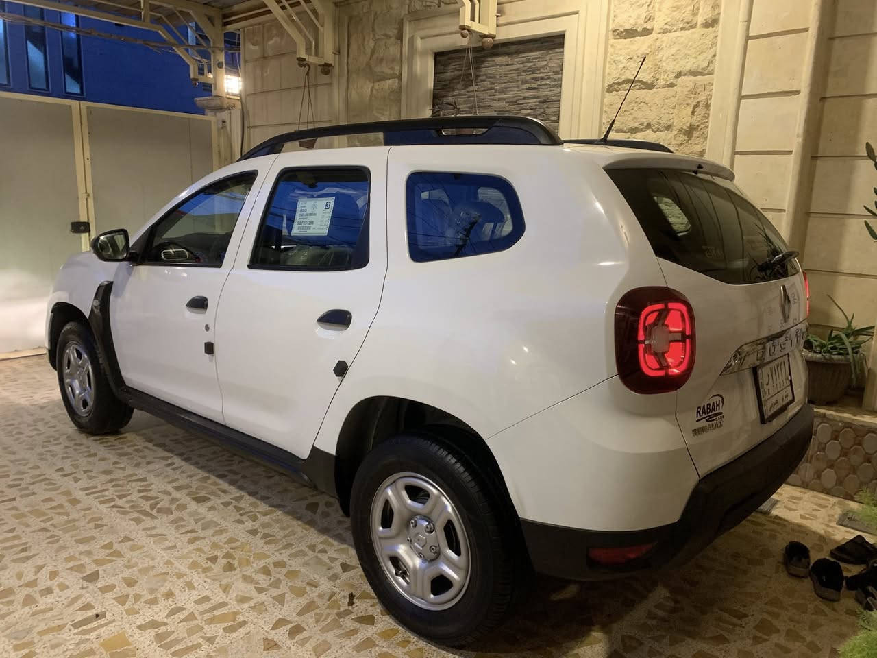 رينو داستر 2019 الشركة المتحدة …السيارة كلين بدون ضرر بدون صبغ  …محرك 1600 ياباني المرغوب…كير اوتوماتيك 6نمر…داخل لونين عسلي واسود  المميز…  والمواصفات المعروفة….رقم نينوى الشرعي بالموصل تحويل مباشر…. السيارة بلادية  جديدة على وضع الوكالة …السعر النهائي95 للاستفسار *********** مكانها الموصل
