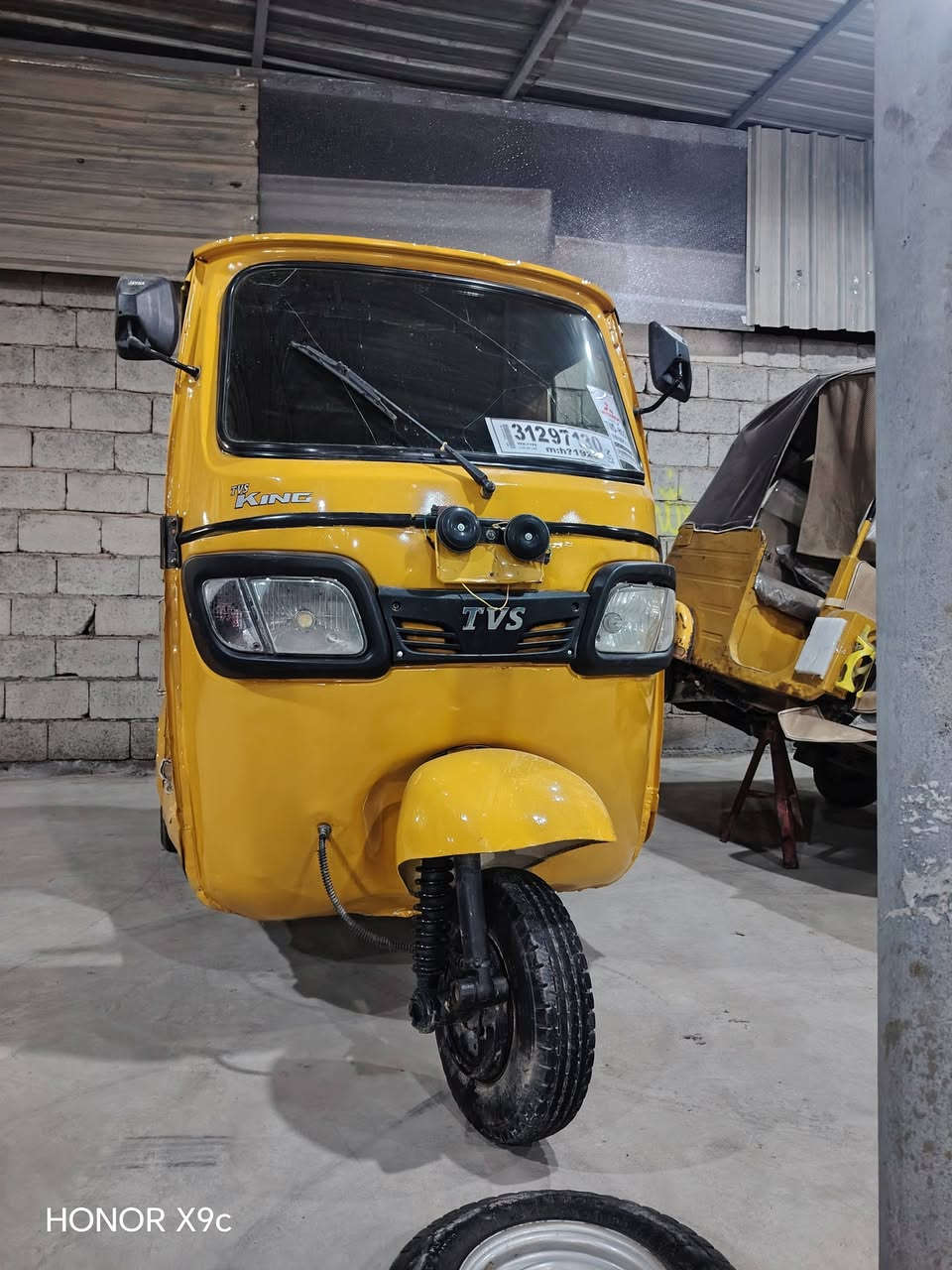 تكتك تي في اس للبيع
موديل  19

اوارق كامله تكتك مصبوغه عام للجماليه فقط

التكتك كامله مكمله كبل للشارع

ضفيره جديده 💫💥

تجفيت جديد 💫💥

نكره سلف💫💥

تخم تاير جديد 💫💥

دوشمه جديده ارضيات 💫💥

السعر 3250 وببها مجال للطيبين 

العنوان ديالئ قرب مطعم سامان

***********5 مجتبئ 💬
