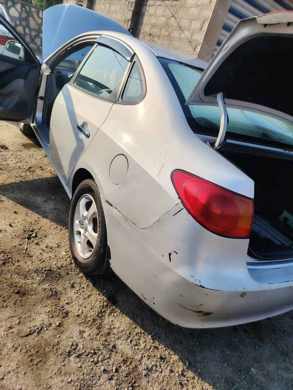 لبيع افانتي 2007 بغداد بسمي
كير مكينه حداديه خير من الله
تخم تاير مكاني بابل جبله
***********
