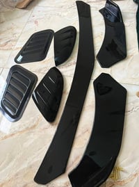 اكسسوارات سيارة • كلهن • للبيع