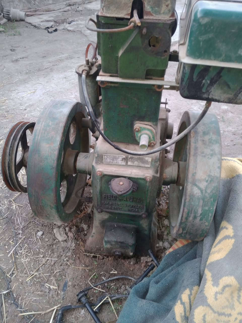 سلام عليكم ***********
مكينه هندي فلاوين باب اول المارشال الثقيل ام 10احصان مع خنزيره ماء  ماء  الثقيله 6في 6. السعر كلش مناسبات 550 وبينهن مجال  عنوان ديوانيه قضاء شاميه 
 

 الي يحتاجهن يراسلني. او تصل عليه وبل خدمه ***********
