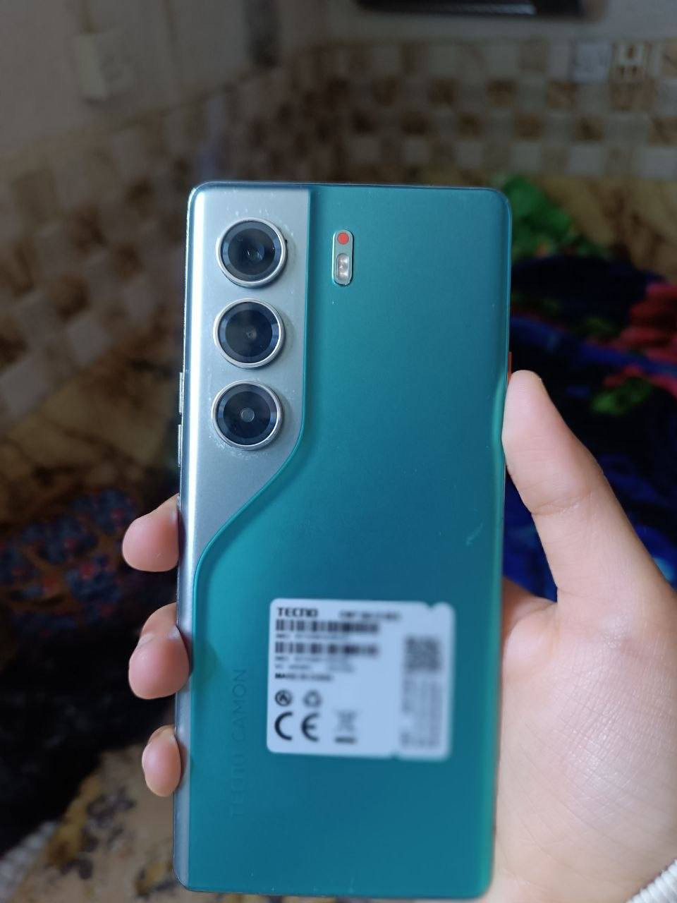 سلام عليكم 
تكنو كامون 40 برو 5g اخو جديد
بطارية 5200
رام 12+12 
ذاكره 256 
ببجي 90
ملحقاته كامل شاحنه +سماعه
اداءه في الالعاب فد شيء فريماته ثابته بل الالعاب 
مكاني بغداد الشعب 
رقمي *********** بي واتساب 
سعره 300 وبي مجال
