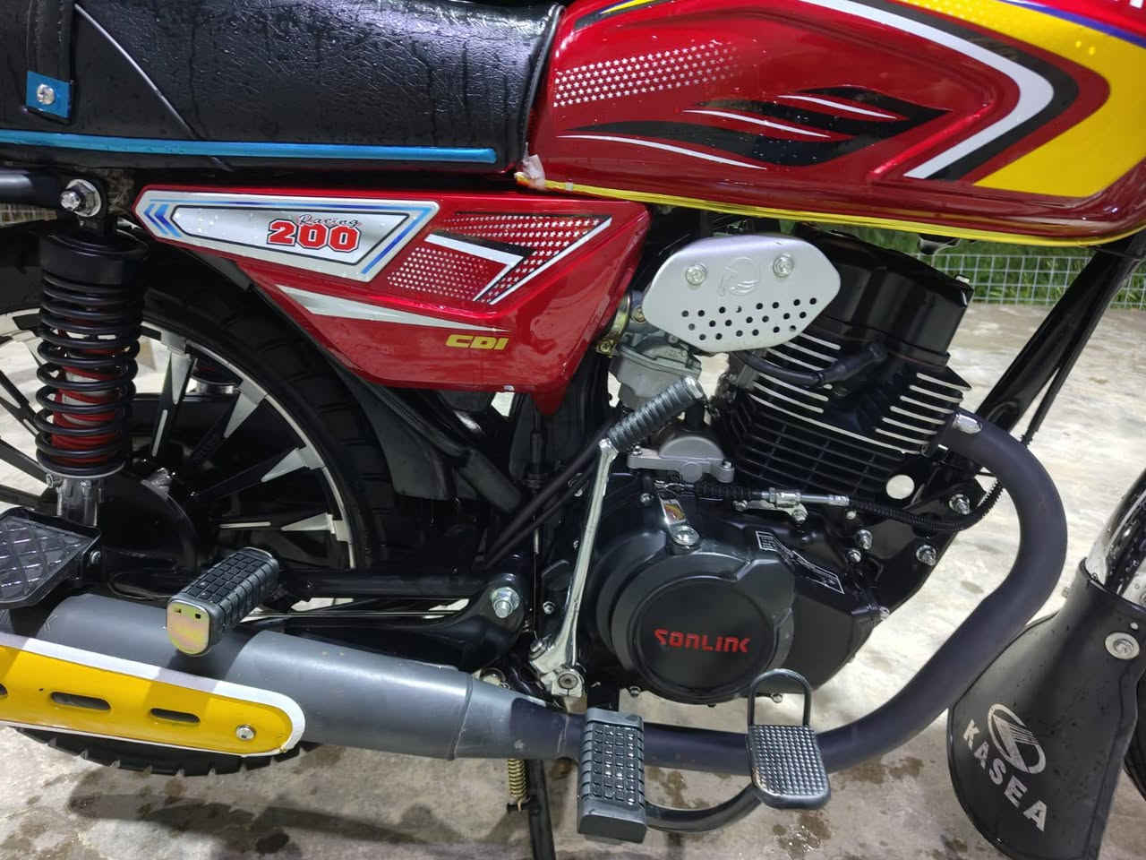 للبيع مكان تاجي محرك 200ضاغطة وزنجيل ب850وبيه مجال للطيبين تواصل واتساب او خاص ***********
