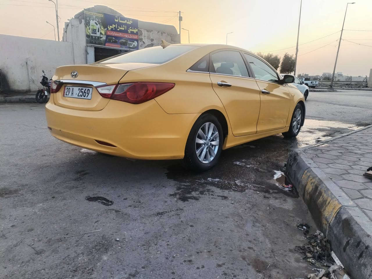 سلام عليكم للبيع سوناته 2011 وارد أمريكي حادث بنيد و جاملق امامي فقط ولباقي ليبل واحد مكينه 2400 جي دي اي تخم تاير ويل كب حداديه جديده رقم واسط نكليزي تحويل ثاني يوم مكان كوت سعر 90 وبيهة مجال بسيط ***********
