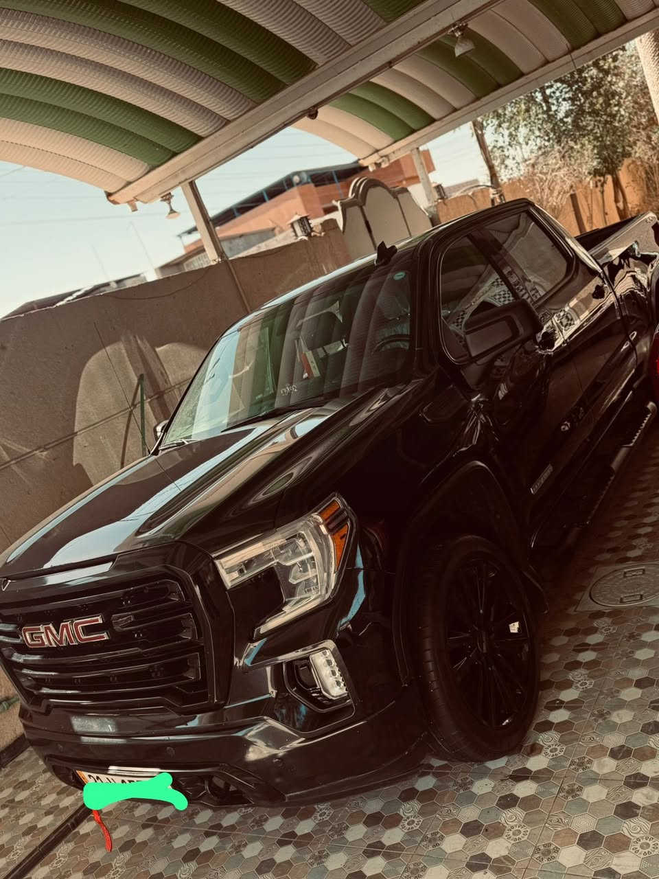 السلام عليكم. 
جمسي سيرا 20.  رقم سليمانيه باسمي 
ماشيه 70ميل.   مكينه. 4سلندر تيربو 2700  بدي طويل. باب طويل 
سياره حادثه امريكا باب سايق فقط. 
وبل عراق. (ربع باب وربع جاملغ ) وصور حادث موجوده !!  مكان سياره بصره.  وسعر 225. ***********
‭+964 771 322 2293
شراي يتصل غير متواجد على فيس
