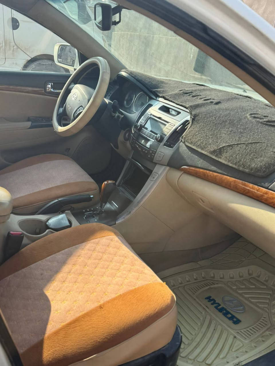 سوناتا 2٠٠٩ امريكي
محرك ٢٤٠٠

رقم بغداد دولي باسمي

صبغ عام بيه تبديل جاملغ الامام  سياره فول مكينه

وكير وحداديه تخم تاير

تدفئه تبريد

سياره حلوه وأحله من الصور

مكان السياره الديوانية

السعر ١١٥

هـ***********
