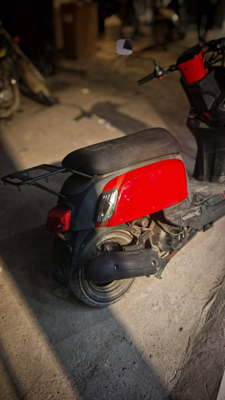 دراجة ماكس بوليس للبيع السعر 900 وبيها مجال للتواصل ***********
