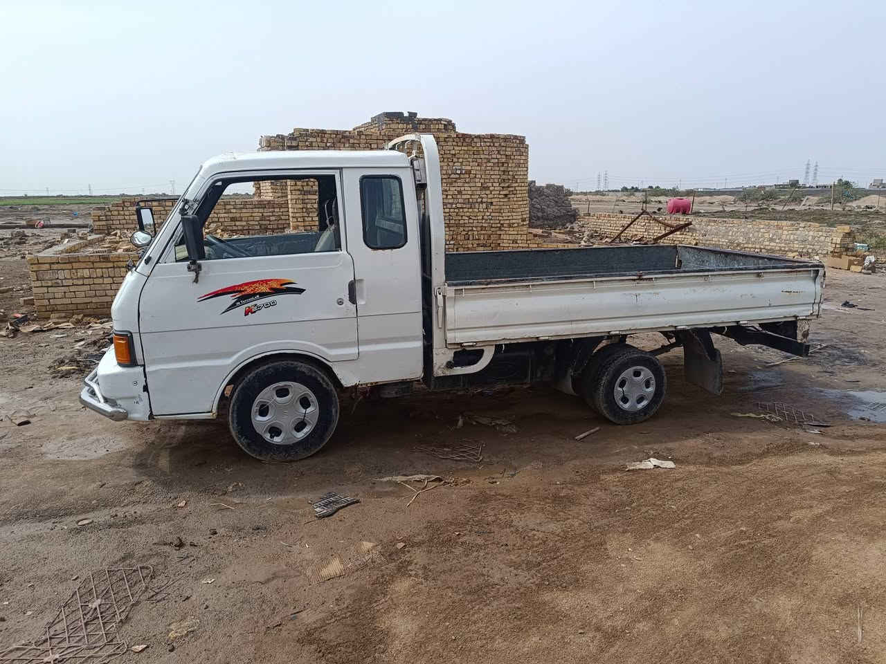 سلام عليكم كيه بنكو جاهزه سياره حلوه مكينه كير حداديه تخم تاير دوشمه جديده باتري سلف كله جديد مديل 92 رقم نكليزي مداور ثاني يوم سنويه ل 29 رقم راعيه مكلف بنشر باقي تفاصيل نتصل وبيك خير وتدلل ***********
