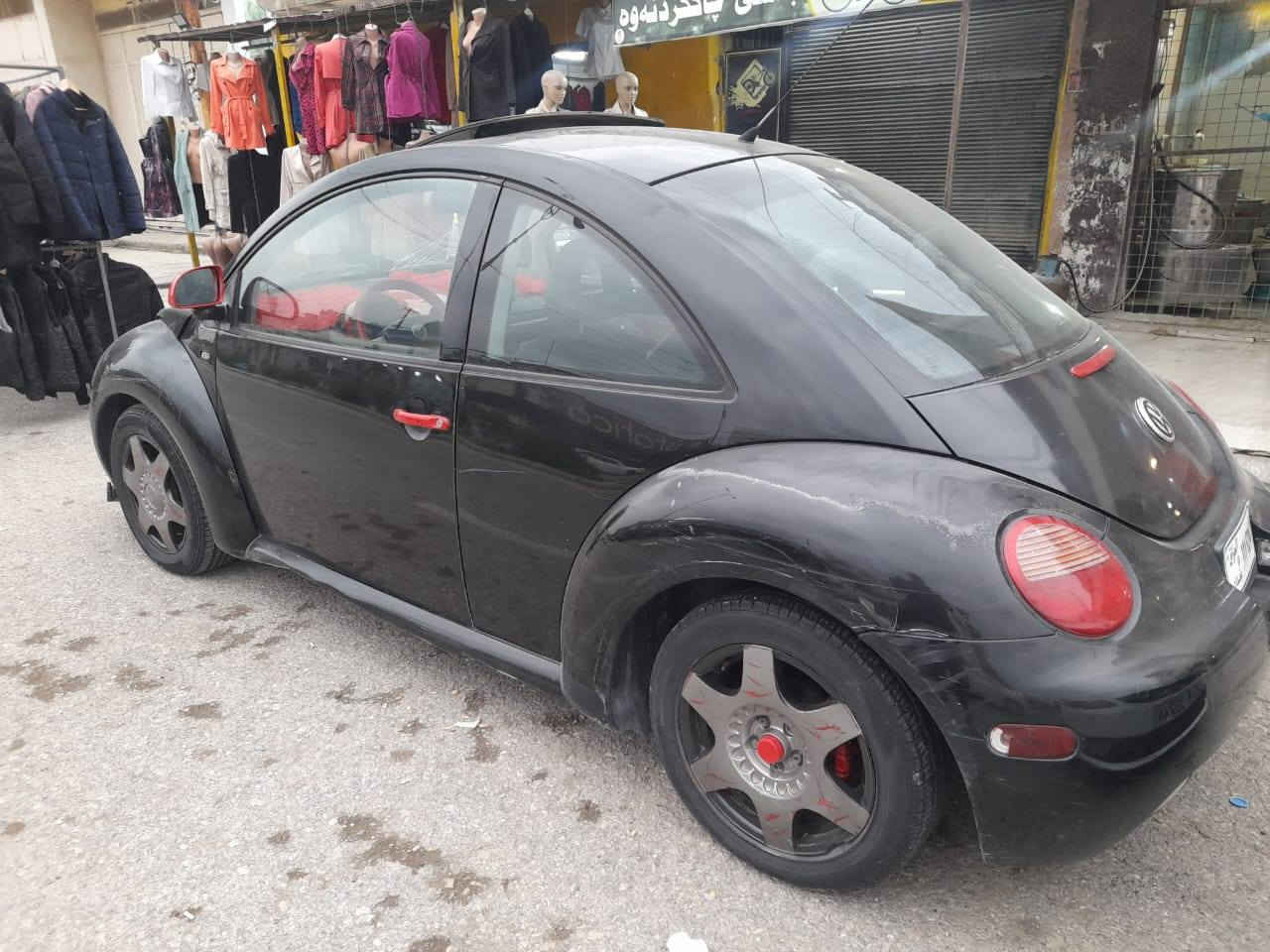 ز.م ***********واتس ئابو فايبه ر
ز.م ***********
فؤلكس واكن بيتلى مؤديل ٢٠١٢ ئؤتؤماتيك  سه نه وى عه سلى 
بلاستيكى به غداد به شه رتى ئه وه لياتو موسو براوه  ته بريت ساردوو كه رم جام كاره با ناو فرميكا سلايت كاره باى كشتى ئيش ده كات  هه مو عه شياى شكؤداى بؤ ده بيت سه ياره كه زؤر كه م مه سره فه مالى فه قيره  سعر ٤٠ كه لاو مه عامه له 
ز.م ***********واتس ئابو فايبه ر
ز.م *********** السليمانية, العراق
