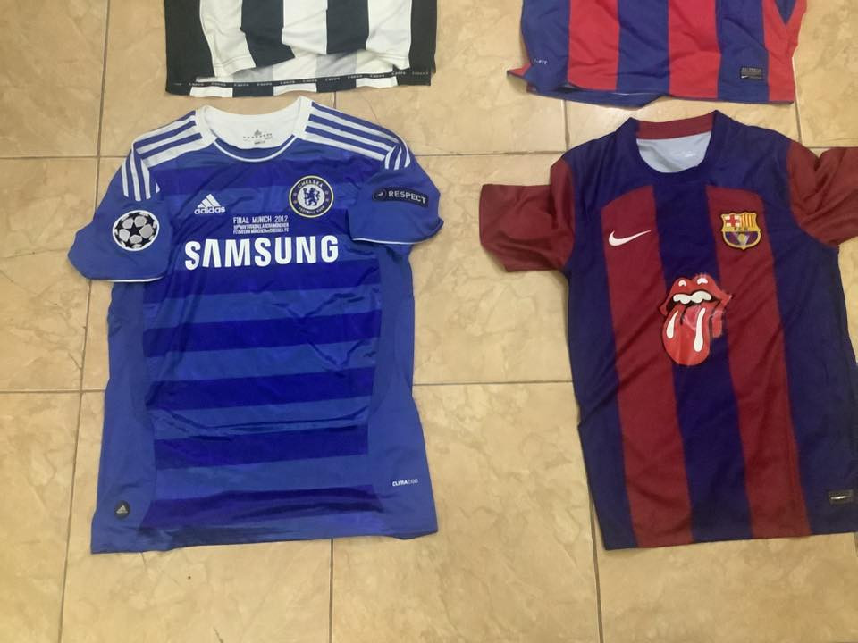 دريسات سعر  8 بس مال برشلونة و يوفنتس و تشلسي على 13    قياسات برشلونة m برشلونة أنيستا L يوفنتس L تشلسي L  ريال ابيض  XL ريال ثاني M برتغال XL  مكاني ديالى بعقوبة عندي توصيل إذا ما تقدر تراسلني دزلي طلب صداقة واني أراسلك


**إذا كنت صاحب هذا الإعلان وتريد حذفه لأي سبب، رجاءا أرسل رسالة إلى الدعم الفني**