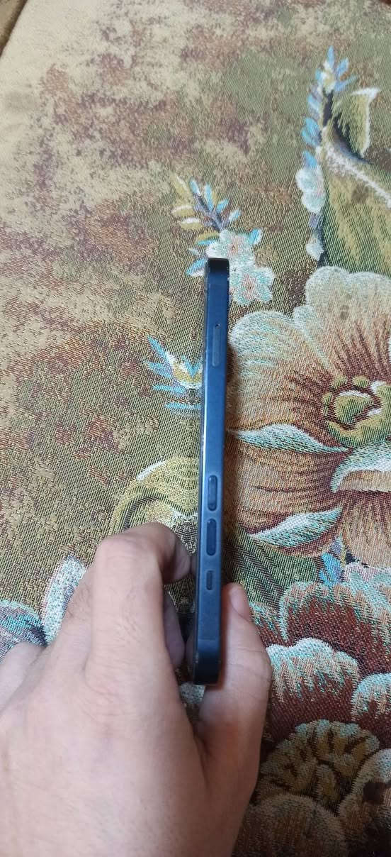 البطارية 88 كلشي ما مبدل بي ذاكرة 128 باكيتة وغراضة ويا السعر 400


**إذا كنت صاحب هذا الإعلان وتريد حذفه لأي سبب، رجاءا أرسل رسالة إلى الدعم الفني**
