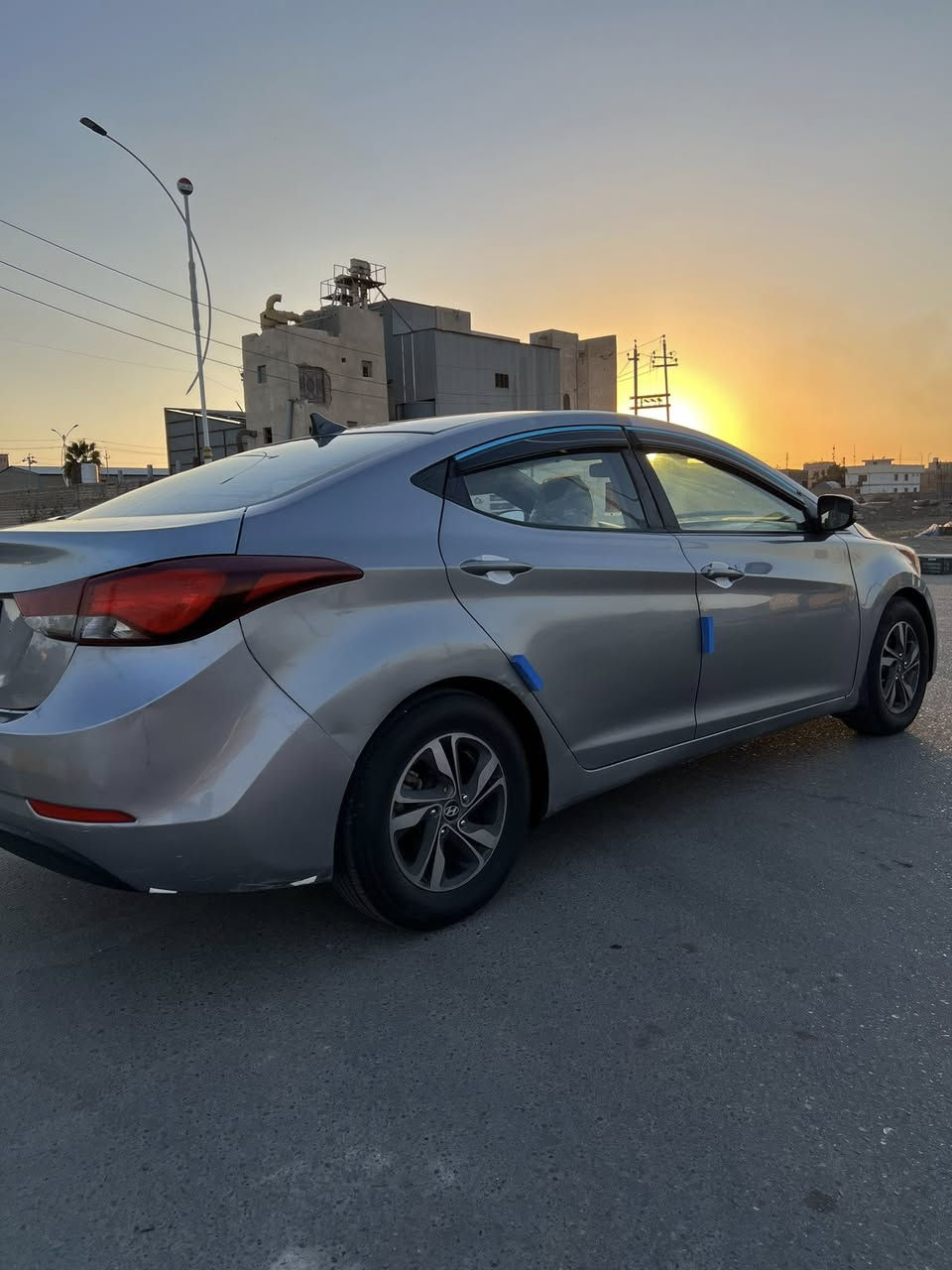 سلام عليكم النتره وراد امريكي مديل 2016 رقم بصره محرك 2000 دوش بيه مكانات صبغ جاهزه سياره مكينه وكير وحداده وتبريد وتخم تاير وكهربائيات كله جديد سعر 100 وبيه مجال مكاني ناصريه مركز شراي يتصل ***********
