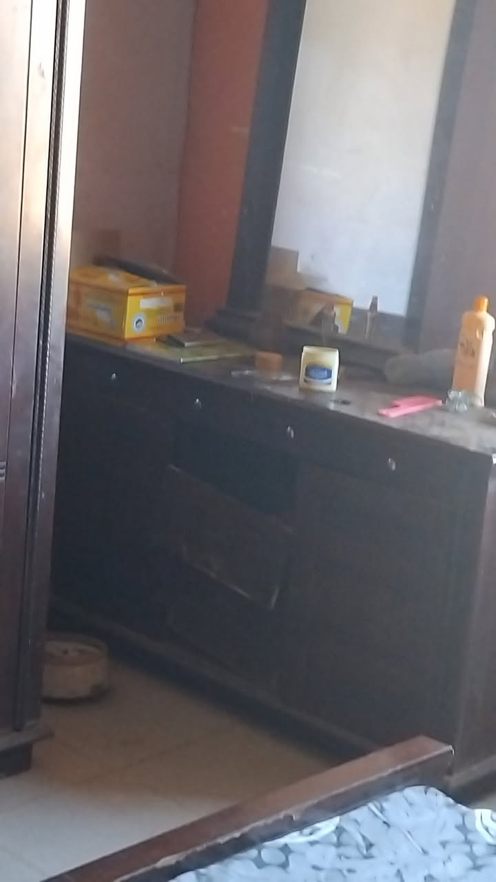 السلام عليكم
غرفه نوم للببع


**إذا كنت صاحب هذا الإعلان وتريد حذفه لأي سبب، رجاءا أرسل رسالة إلى الدعم الفني**