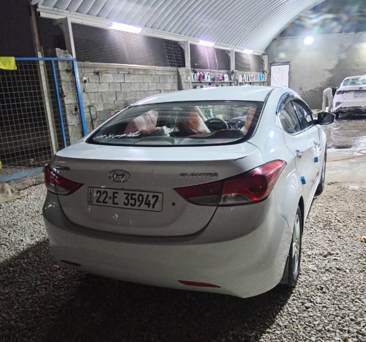 السلام عليكم 
هيونداي النتره مديل 2014 باسم شركه 
فقط جاملغ صوب السايق وبيه كارت وبارد قليل 
مواصفات عاديه تحكم ستيرن مكينه 1800 السياره نظيفه وماعايزه اي شي رقم شمالي جديد سنويه جديده للاستفسار*********** النجف, العراق
