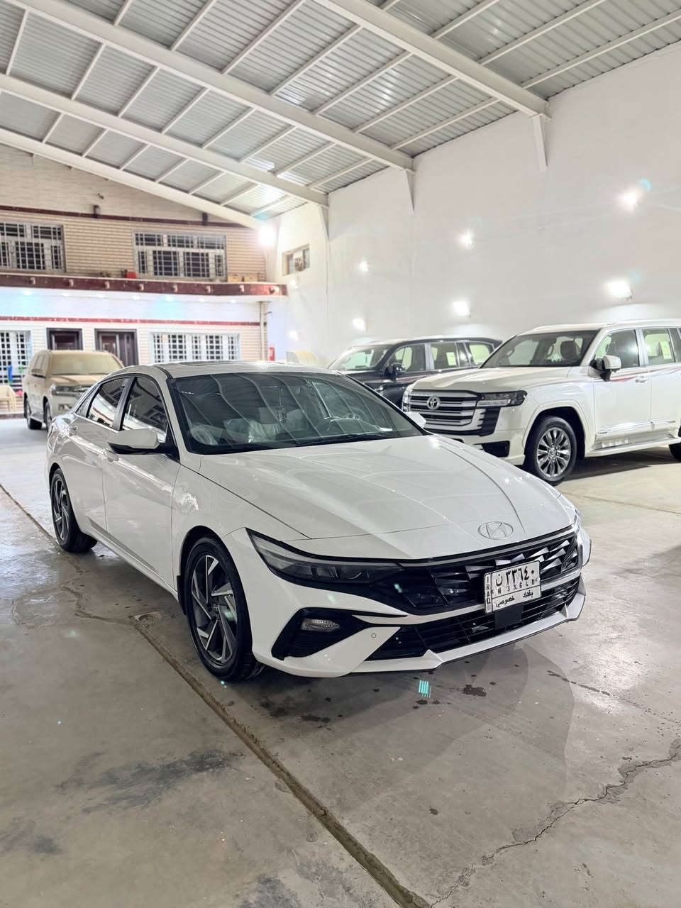 *تحيه طيبه🌹
*النترا خليجي موديل 2024 
*كوري اصلي مكينه 2000 

*فول مواصفات
1-فتحه
2-بصمه ابواب +تشغيل
3-شاحن واير ليس
4-تشغيل عن بعد
5-حساس امامي وخلفي
6-مودات سياقه 5سمارت وسبورت ونورمال وايكو

*رقم بغداد باسمي  
*بيها بارد بمقدار شبر بالجاملغ الامامي فقط
*معروضه ب177 وبيها مجال للشراي 

للاستفسار *********** دهل اوران, واسط
