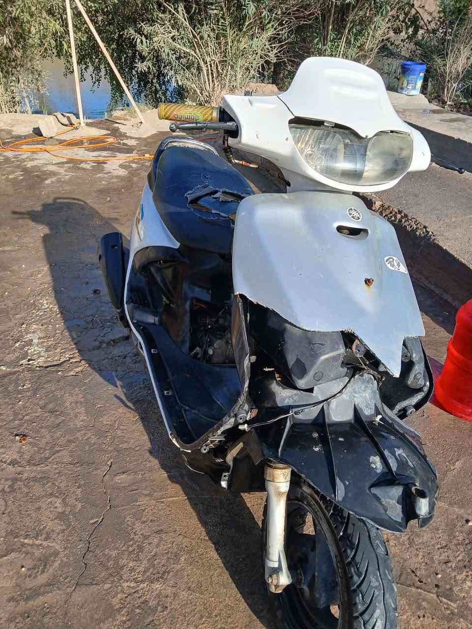 فراشه لبيع ادخن
بس شغاله نهضه حلوه 
صالنصه رياضي اف أم 
***********
