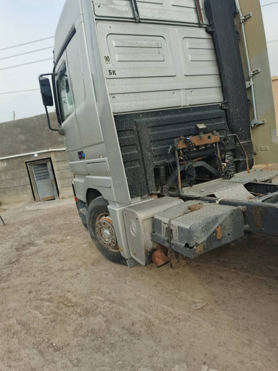 اكتروز موديل ٢٠٠٣ سنويه جديده سياره مكفوله كفاله
مكان  ابو غريب السعر خاص (***********)
