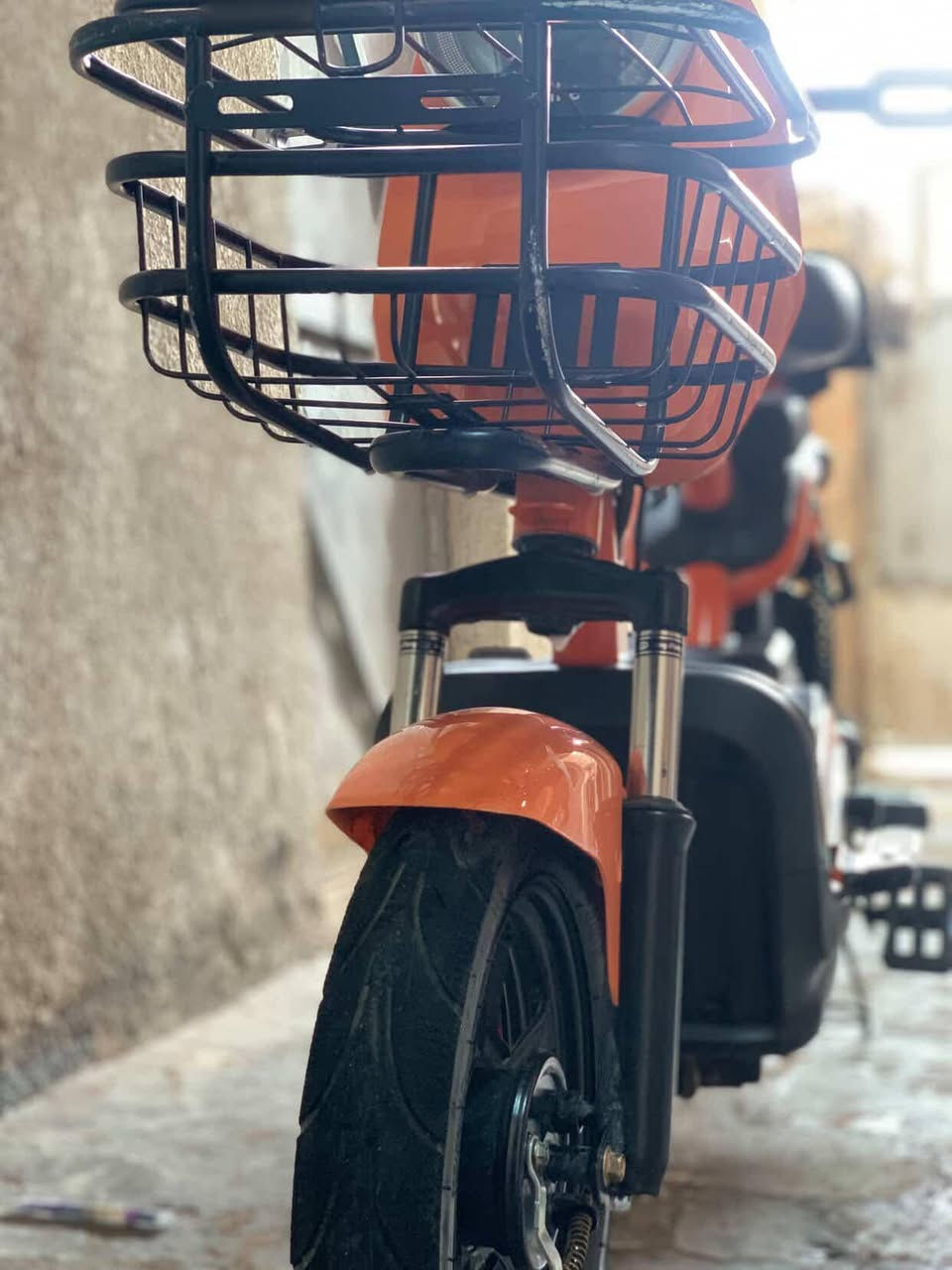 السلام عليكم
دراجة شحن iBike
للبيع الدراجه نضيفه كلش شكله احلا من الصور 
بيها سويجات ثنين وبصمتين 
تشغيل عن بعد الدراجه كل نقص مابيها عدا الاشاره الخلفيه اليسره البطاريات جدد قبل شهرين مبدلات 
. مكلف بل نشر
العنوان بغداد جسر ديالى. 
الاستفسار. ***********
