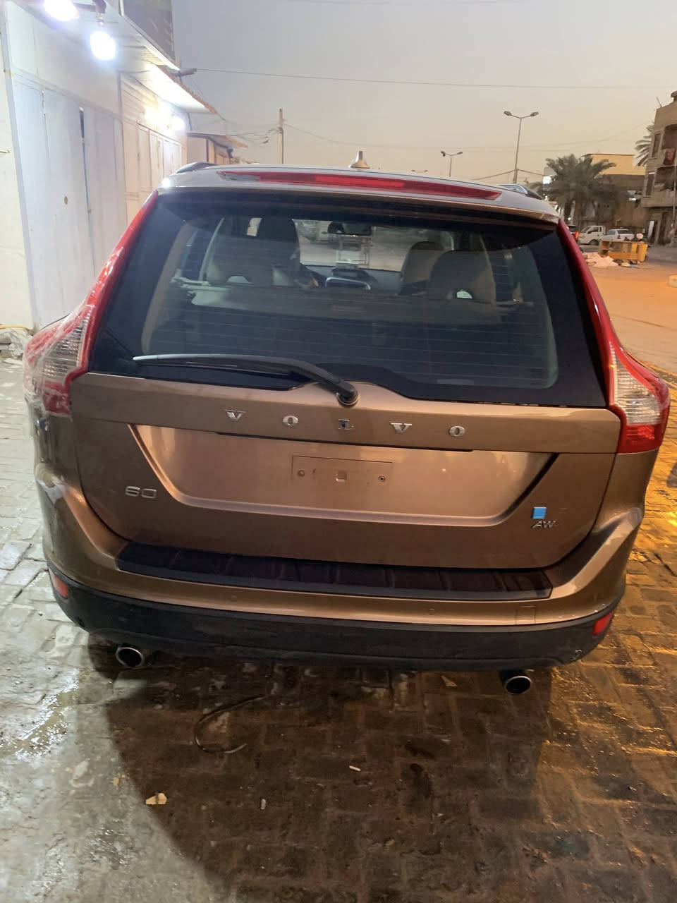 السلام عليكم سيارة فالفو عالية ادوات ادوات موديل 2018
بصمة السيارة 
تبريد تدفئة 3 قطع خير من الله 
مقاعد جلد السائق كهربائي فقط والباقي يدوي 
مري گهربائي 
رادار وحساس
سيارة نضيفة محرك رانج بلادي سوبر 
بعد بيها مواصفات خير من الله 
السعر 40 وبيها مجال بسيط مگاني مدينة الصدر 
واتس فقط ***********
