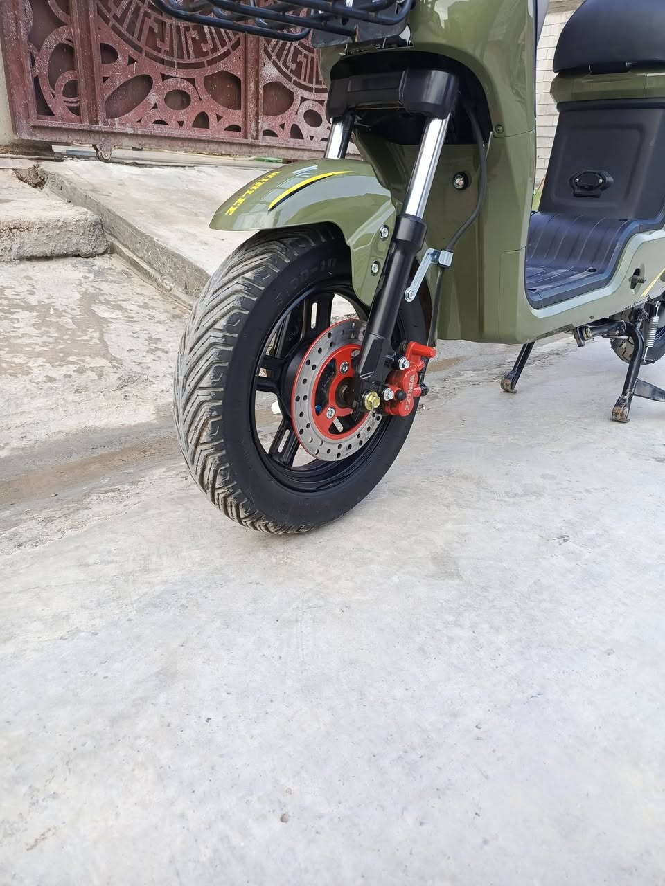 دراجه للبيع R9 موديل 26 بطاريات 32 امبير دبل سعر 525 وبيها مجال
***********
