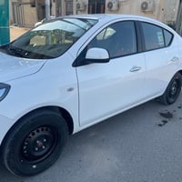 صني • ٢٠٢١ • ورقة