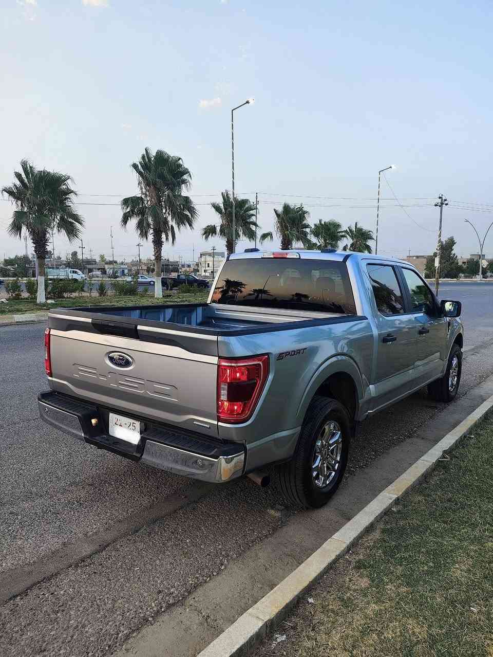 FORD F-150 XLT
موديل 2023
كاتي تترقم سليمانية او اربيل او دهوك
 عداد المسافه : 49 الف مايل
السعر : 230$ ورقه
الضرر : كما موضح بالصور 
ارباك استيرن و بردة مبدلات راجع سستم
محرك 6 سلندر 3.5 توين تيربو 
كامرة خلفية 
تبريد لمس
نقطة عمياء
بصمة تشغيل
باب طويل وبدي قصير 
رادارات امامي وخلفي وجانبي 
 العنوان كركوك شارع المعارض 
للاستفسار التواصل
***********
***********
