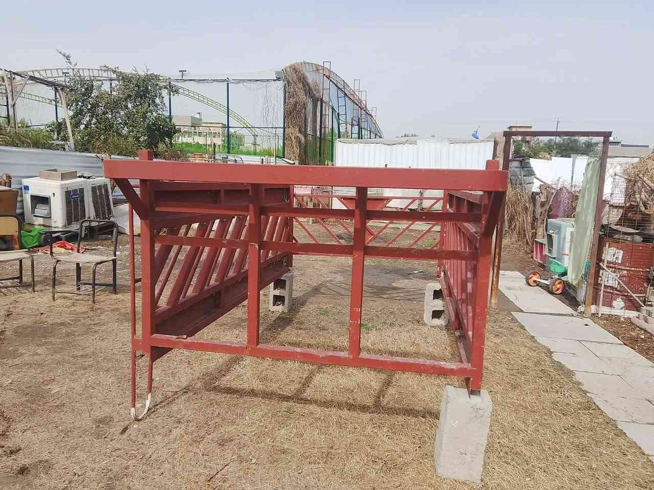 السلام عليكم محجر البيع نضيف بدون خياس مال مكاني بغداد الشعله السعر 250 وبيه مجال هاتف ***********
