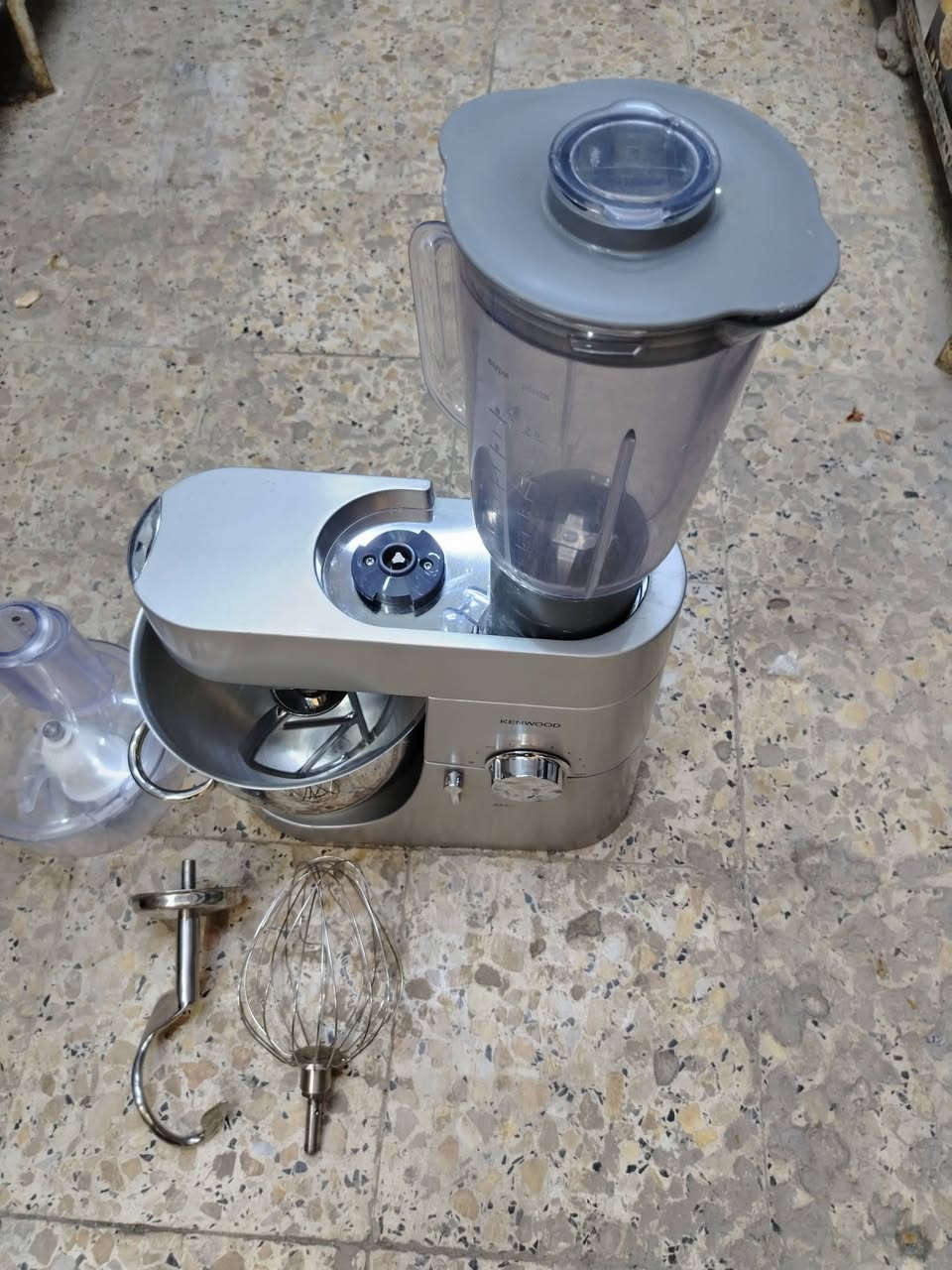 عجانه مع خلاط مع محضره طعام ماركة كينوود اصلي باله  طاسه كيلوين ونص ستل ستيل 3 خفاقات


**إذا كنت صاحب هذا الإعلان وتريد حذفه لأي سبب، رجاءا أرسل رسالة إلى الدعم الفني**