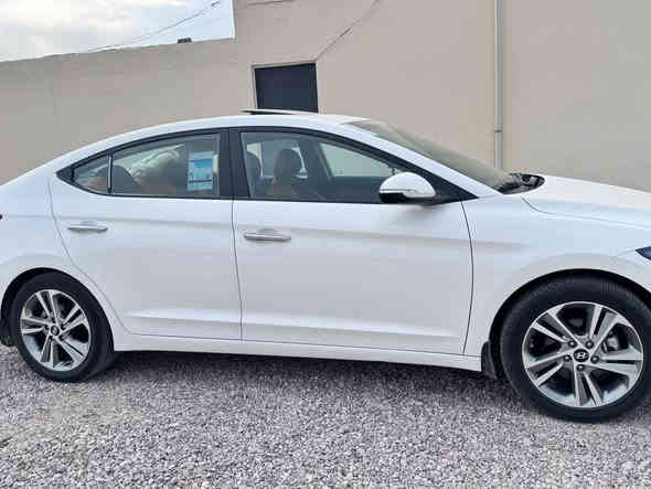 النترا للبيع موديل 2018 مكفولة كفاله عامه فول مواصفات من تعدا البصمه سياره بسمي مباشر  ***********
