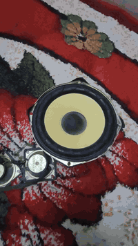 زوج سماعات مال باناسونيك نظافة 100 بالميه صوت وبيز عالي السعر 25 الف يوجد توصيل  لجميع المحافظات ***********
