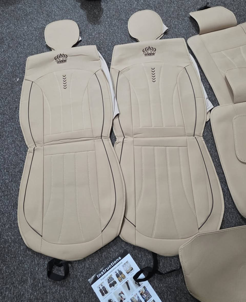 قم أغطية مقاعد سيارة جلدية بلون بيج مع تصميم تيجان مطرزة، ويشمل أغطية للمقاعد الأمامية والخلفية. ٣٠ مع توصيل جوكر ترهم جميع سيارات ال ٥ مقاعد


**إذا كنت صاحب هذا الإعلان وتريد حذفه لأي سبب، رجاءا أرسل رسالة إلى الدعم الفني**
