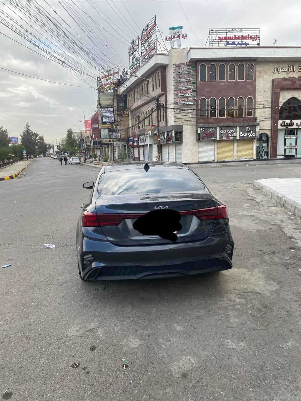 السلام عليكم
كيا فورتي مديل 2023رقم دهوك بسمي تحويل مباشر ماشية 42 داخل عسلي رادار جانبي وخلفي وأمامي قيادة ذاتية ضررها بوند بدون دواخل بدون ايرباك شرط الفحص وبيها مكانتين صغار تعديل بارد السيارة احلا من الصور مكان السيارة موصل حي الزهور السيارة احلا من الصور 
السعر 158 وبيها مجال بسيط 
***********
