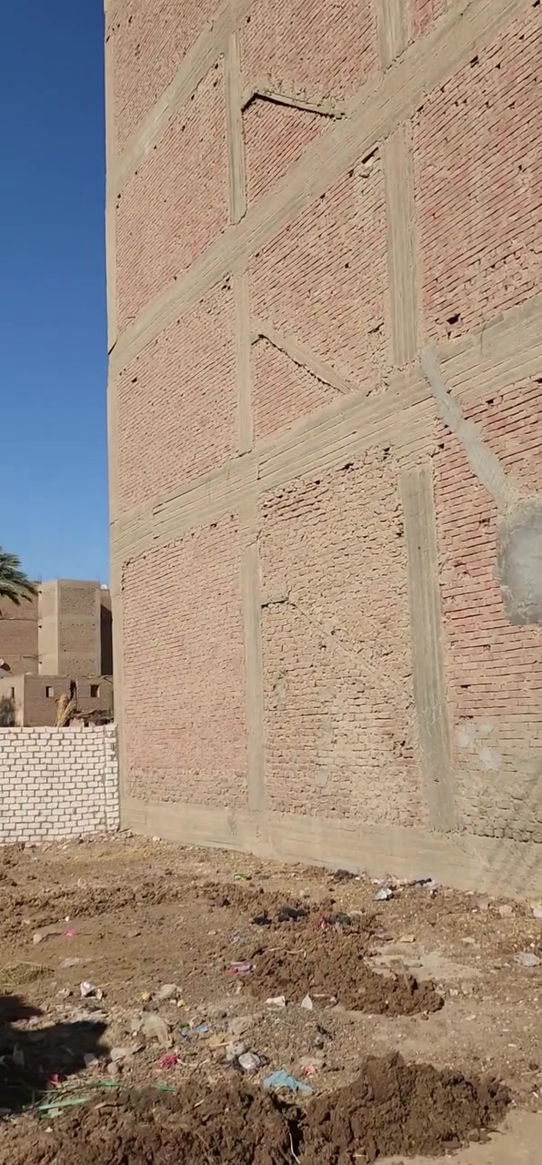 119م نص 
للبيع في الجزيره الوسطى 
وري بيت صلاح بموسي 
شارع 5م 
واجهه 8م ونص 
السعر النهائي بدون فصال 
750  الف ج
مكتب رشدي للتسويق العقارات بالجزيره الوسطي 
01128868825
@ [27528124706874073:49210:@إشارة]


**إذا كنت صاحب هذا الإعلان وتريد حذفه لأي سبب، رجاءا أرسل رسالة إلى الدعم الفني**
